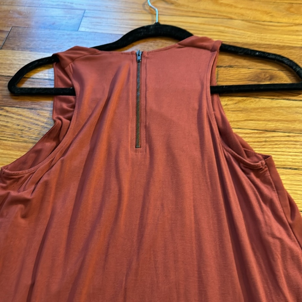 Women’s dress - Picture 6 of 6